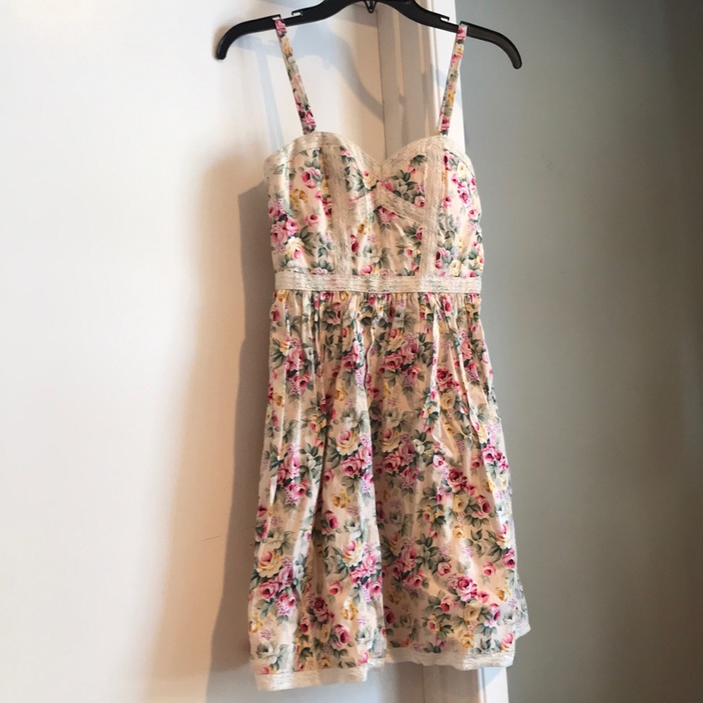 Minuet NWT floral mini dress